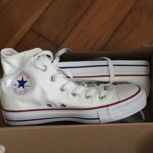 Brand new white converse size 8